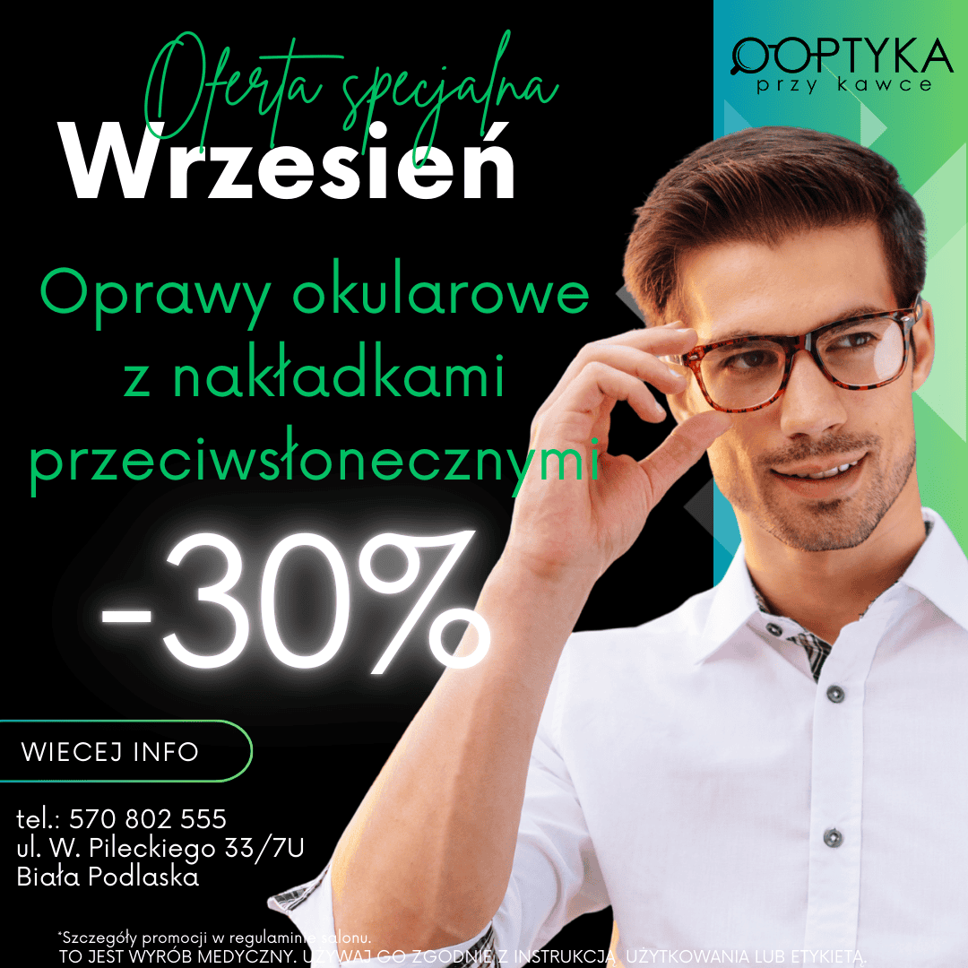 Młody mężczyzna w okularach korekcyjnych.